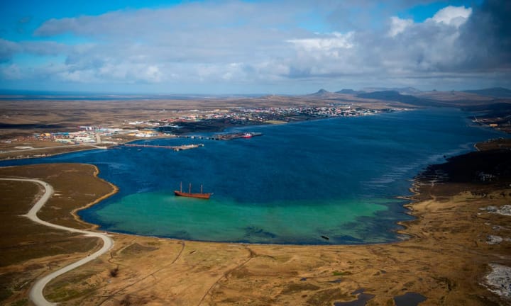 Four believed deceased and 15 saved following collapse of fishing vessel near Falkland Islands
