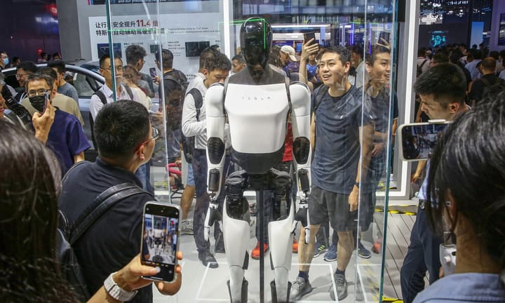 Upcoming Next Year: Elon Musk Announces Plans to Implement Humanoid Robots at Tesla

$23 Billion Deal Rejected as Google Declines Bid for Waze amid Business Developments