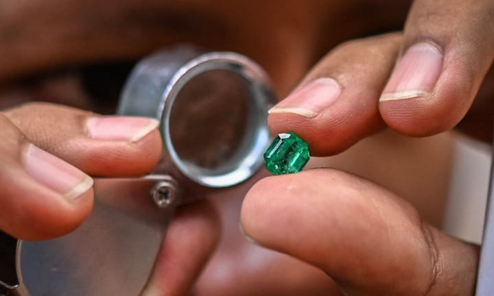 Emerald Hunters' Journey from Waste to Wealth: Visuals from Colombia