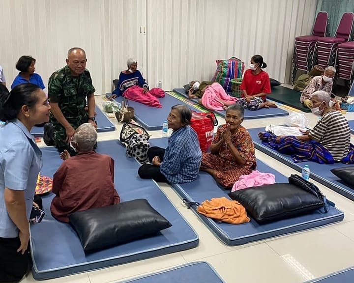 "Thai refugees seek safety from border fighting: 'No explosions here'"