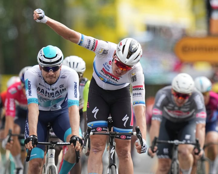 Jasper Philipsen crashes in Tour de France stage 3 as Tim Merlier triumphs in chaotic sprint