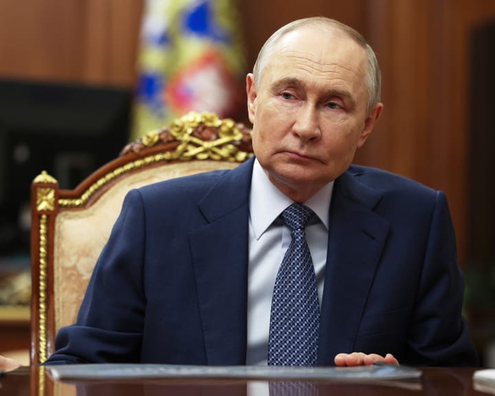 "Kremlin claims immunity from US sanctions as Trump deadline approaches"