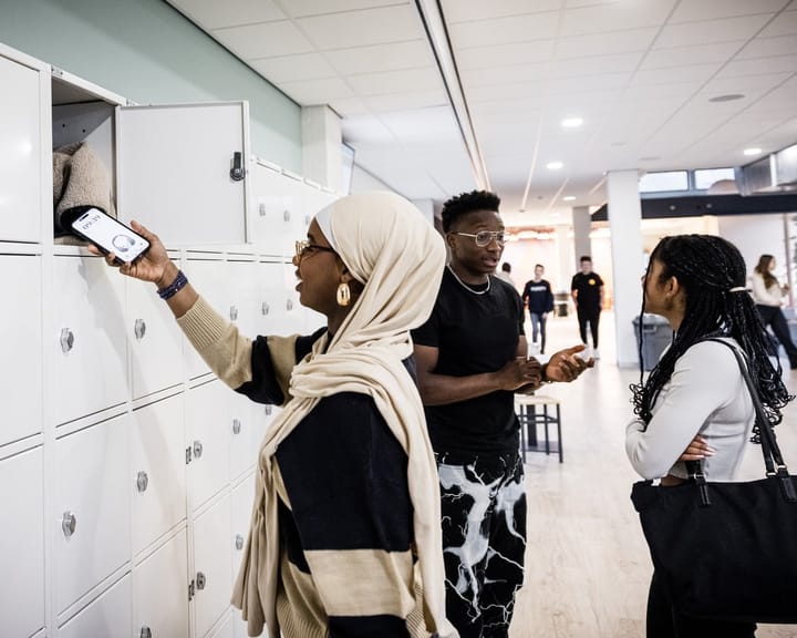 Dutch study shows phone ban in schools boosts learning outcomes