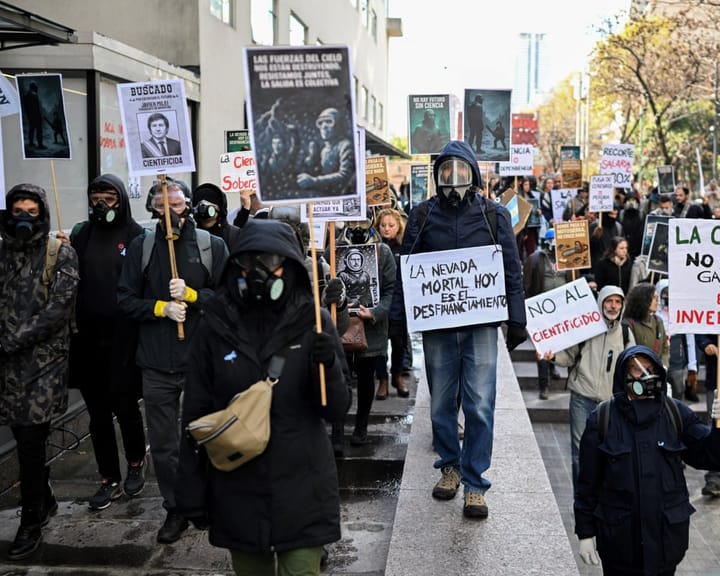 "Argentinian scientists take side jobs as research funding slashed under Milei"