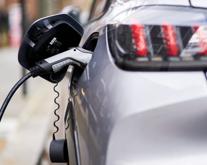 UK automakers set to hit EV sales goal amid strong push to reduce mandates