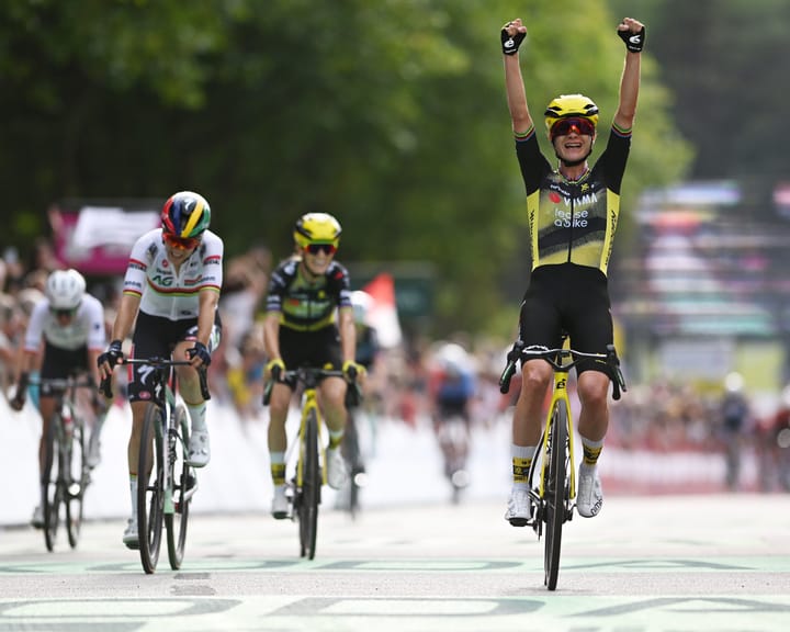 Vos seizes Tour de France Femmes lead with thrilling Stage 1 victory