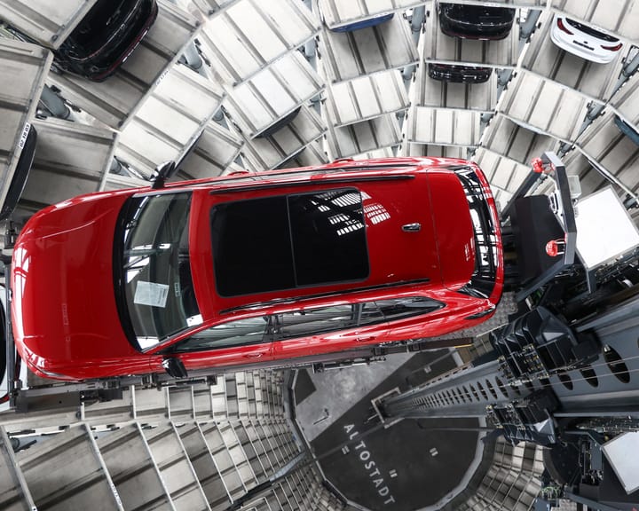 "Volkswagen faces €1.3bn loss due to Trump tariff expenses"