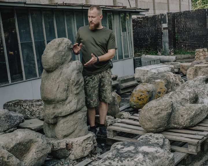 "Braving the frontline: Ukrainian team saves endangered cultural treasures"