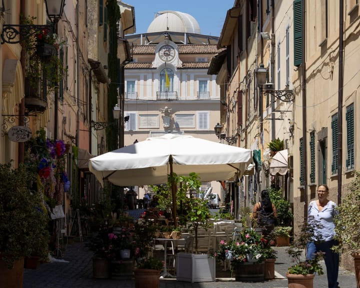 "Abandoned papal retreat eagerly awaits Pope Leo after Francis’s departure"