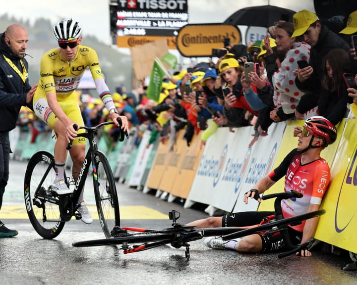 "Arensman edges Pogacar and Vingegaard in Tour de France stage 19"