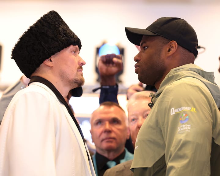 "Live updates: Oleksandr Usyk vs Daniel Dubois for undisputed heavyweight title"