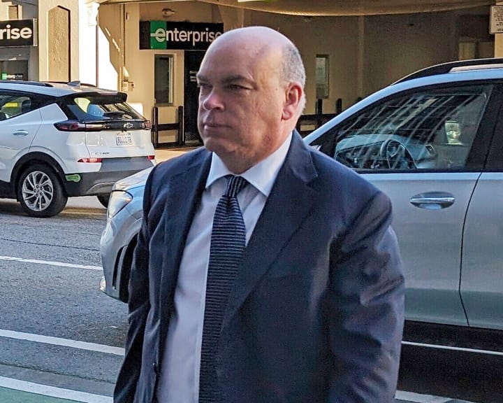 "Court orders Mike Lynch's estate and partner to pay HP £700m"