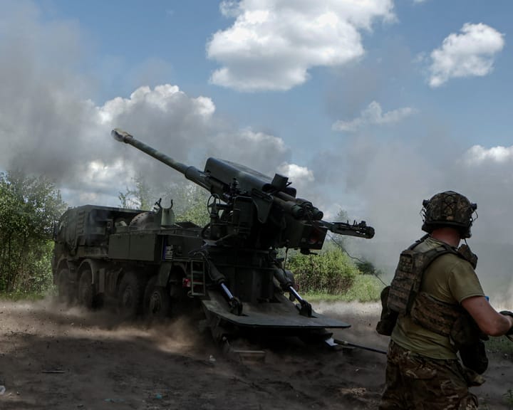 "Kyiv strike wounds five as Trump, Starmer set to talk pressuring Putin"