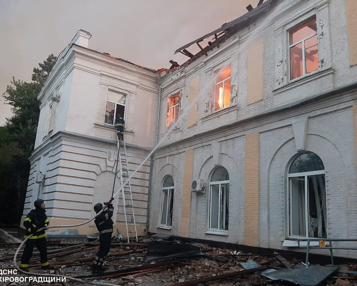 "Zelenskyy reports 22 dead in Russian strikes on Ukraine amid Trump pressure on Moscow – Europe updates"
