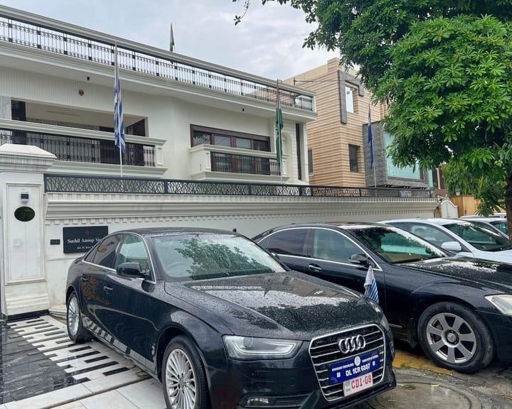 Man held in India for operating phony embassy