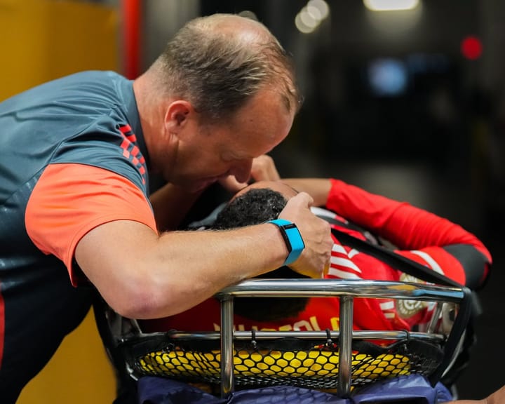 "Bayern Munich announces Musiala sidelined long-term due to leg fracture"