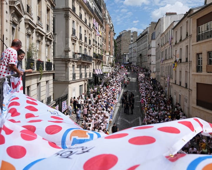 "Stage 21 climax: Tour de France 2025 concludes with Paris finale – live"