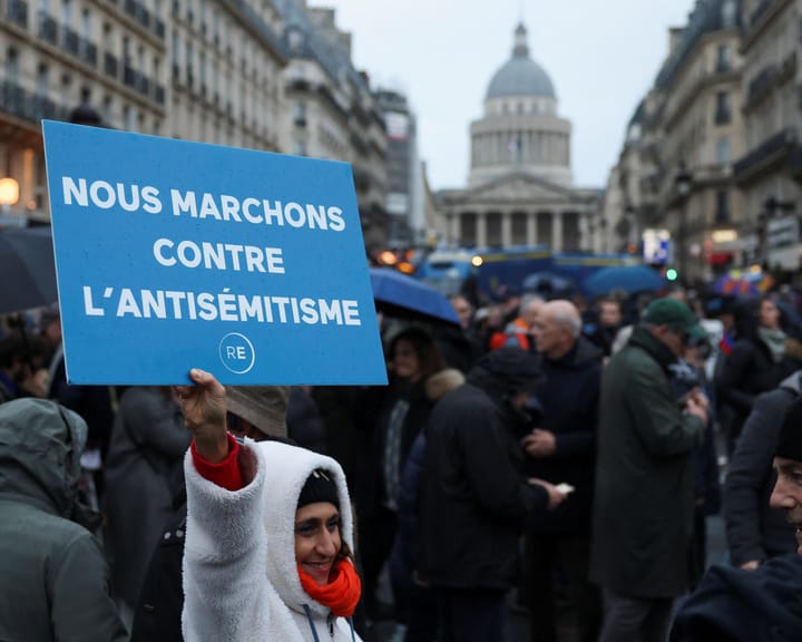 "Lyon mayor slams 'Free Gaza' graffiti on Holocaust memorial"