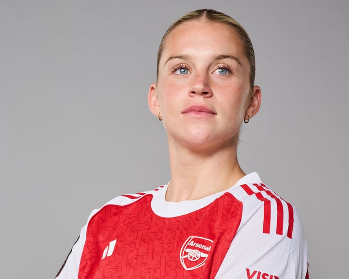 "Tottenham updates, Russo signs new Arsenal contract, WSL kicks off: live football news"