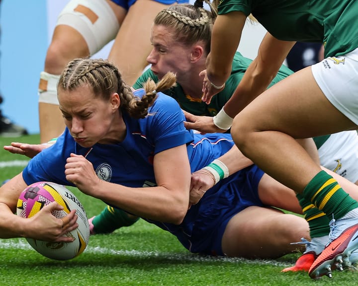 France crushes South Africa to secure Ireland quarter-final clash at Women's Rugby World Cup
