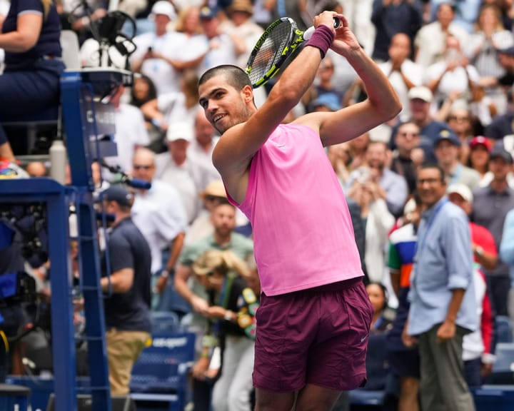 "Alcaraz and Djokovic's divergent paths shine in thrilling semi-final clash"