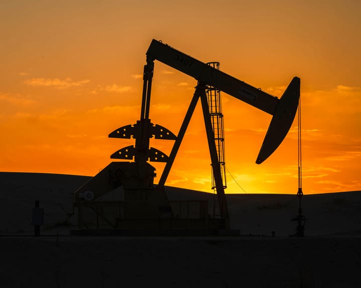 Lloyd’s new chief flags change in fossil fuel coverage