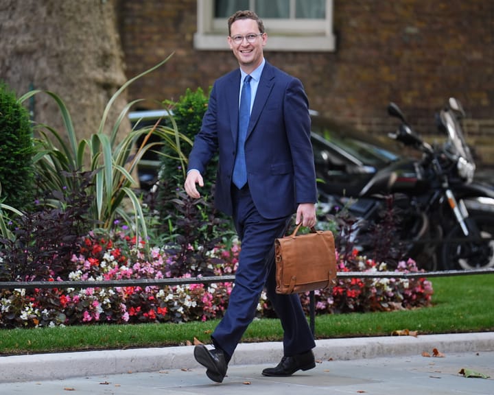 "Tories allege Downing Street shake-up signals government crisis amid UK political updates"