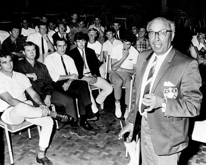 "Roy Francis: Breaking Barriers as a Black Rugby League Pioneer"