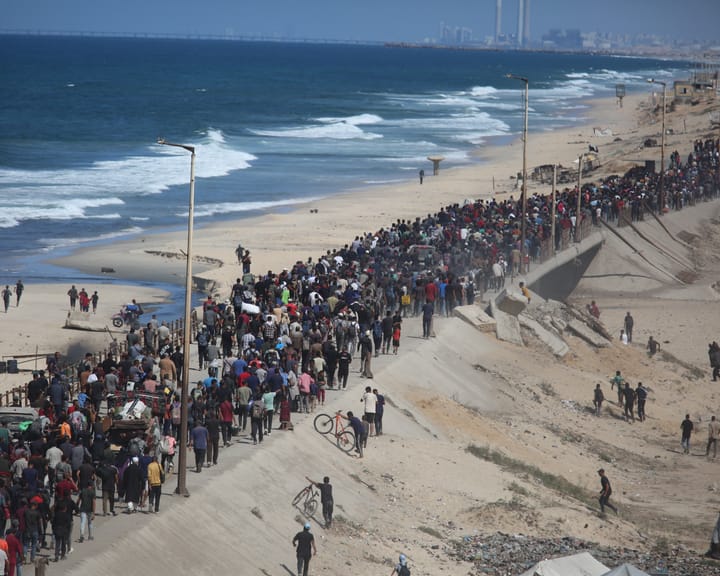 "Palestinians head back north as Gaza truce starts"