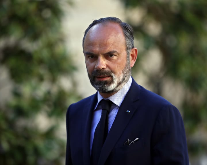 "Ex-PM urges Macron to call snap election amid France’s escalating political turmoil"