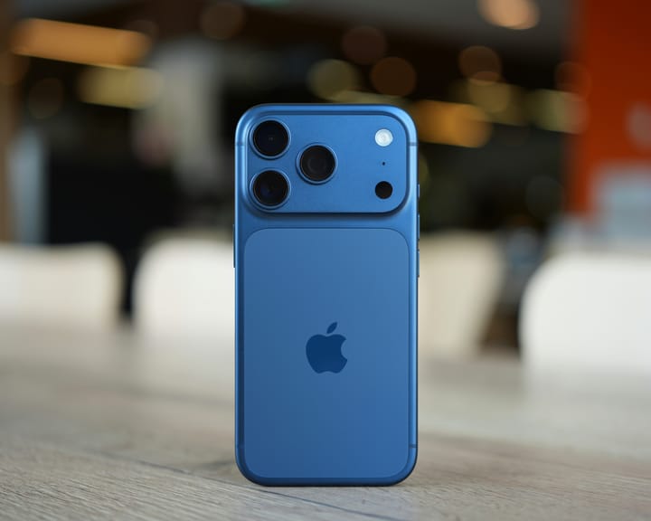 iPhone 17 Pro Review: Fresh Design, Zoom Still Steals the Show
