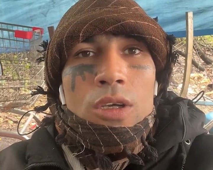 "Small boat migrant convicted for death threats against Nigel Farage"