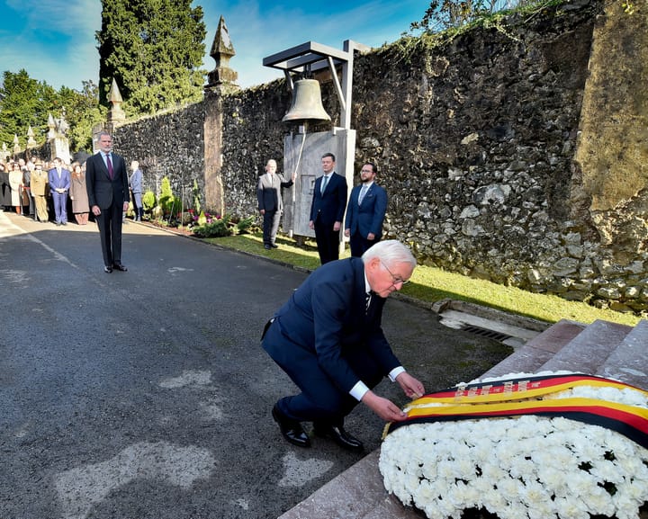 German president honors Nazi bombing victims during Guernica commemoration