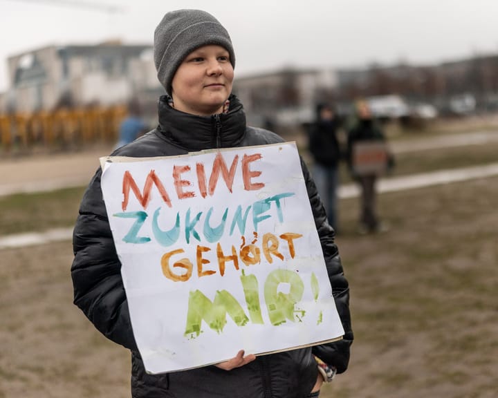 German lawmakers approve military conscription plan despite student protests