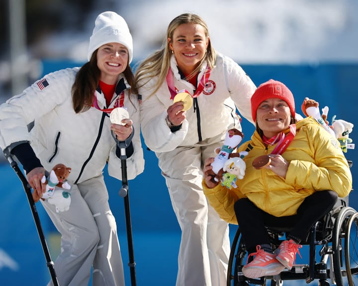 Oksana Masters leads US one‑two finish, securing the first Winter Paralympics medals for America.