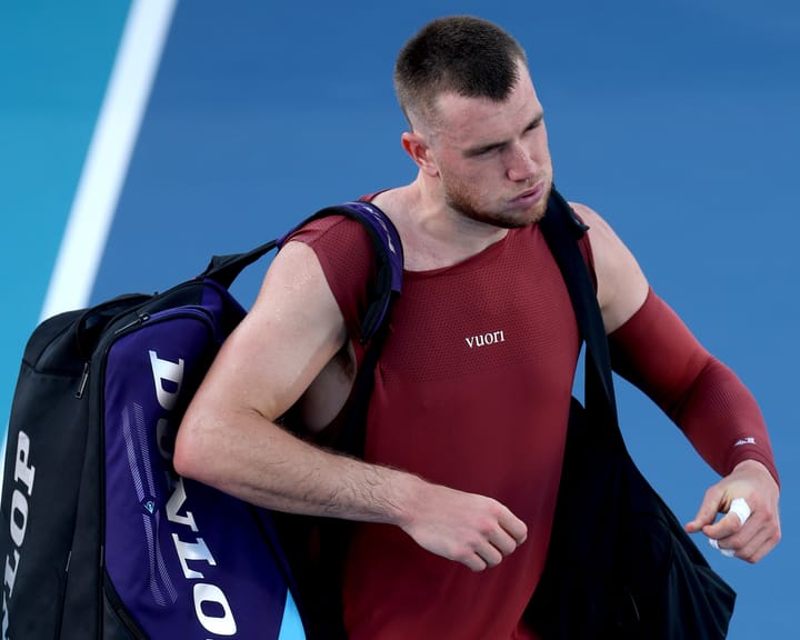 Reilly Opelka defeats Jack Draper in straight sets at the Miami Open