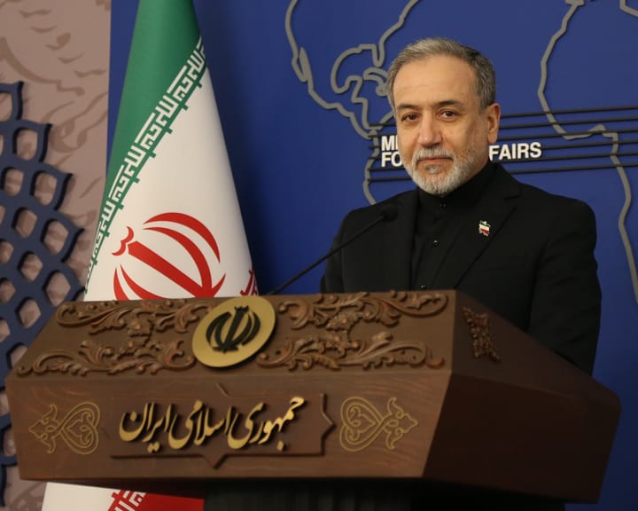 Iran's foreign minister claims Gulf states may secretly be backing US attacks