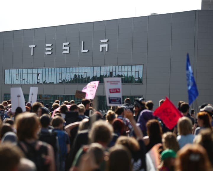 Union attempts to take over Tesla Germany plant's works council