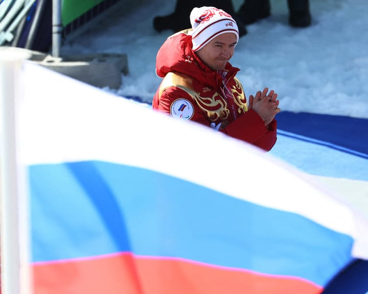 Winter Paralympics: Russia raises its flag with first medals since 2014 as Ukraine dominates the gold rush.