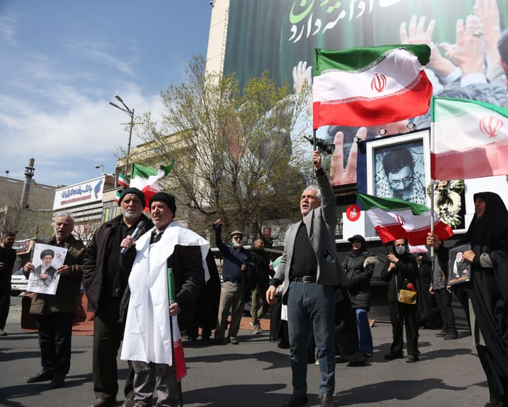 US says it may arm Kurdish fighters if they join Iran war