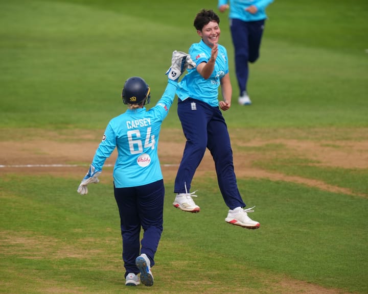 Wong’s five wickets power England to dominant win over Ireland, sealing ODI series