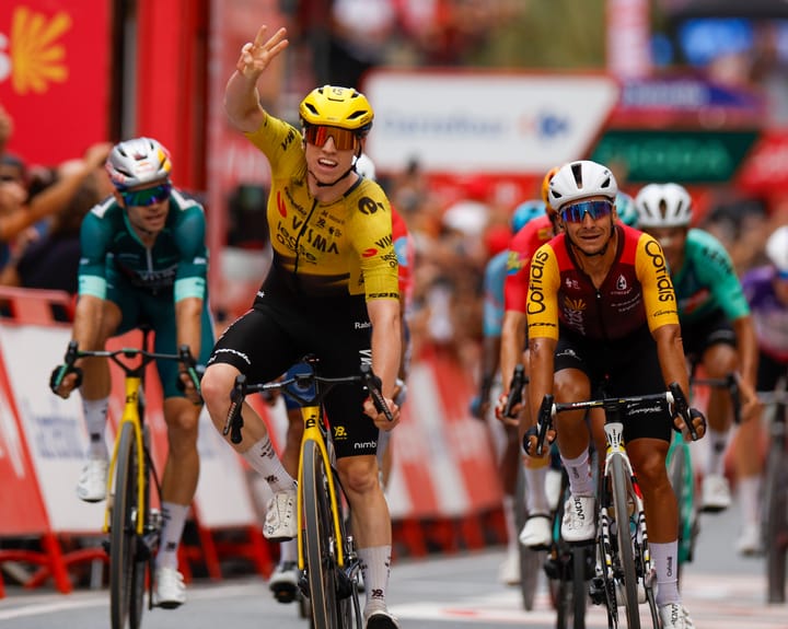 Brennan claims third Vuelta stage win as Mas holds onto overall lead